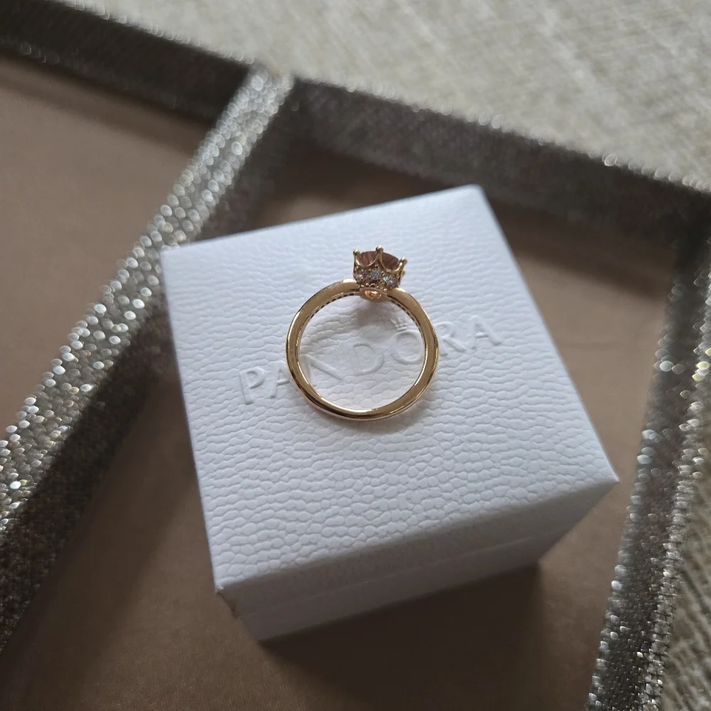 Pandora Sparkling Crown Solitare Ring - Picture 4 of 13